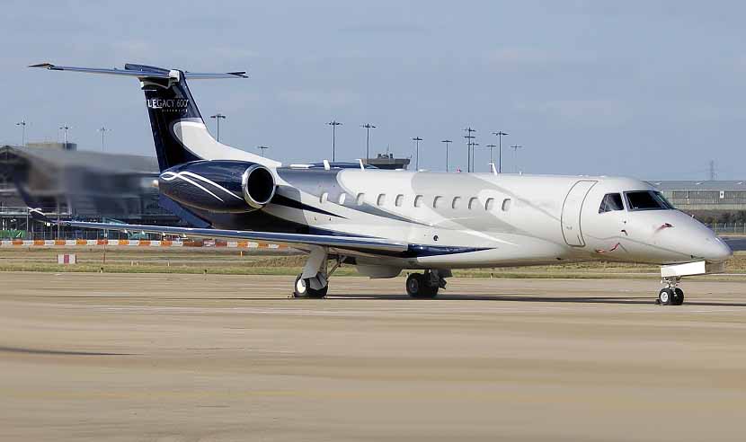 Mid range business jet charter for your air travel solutions